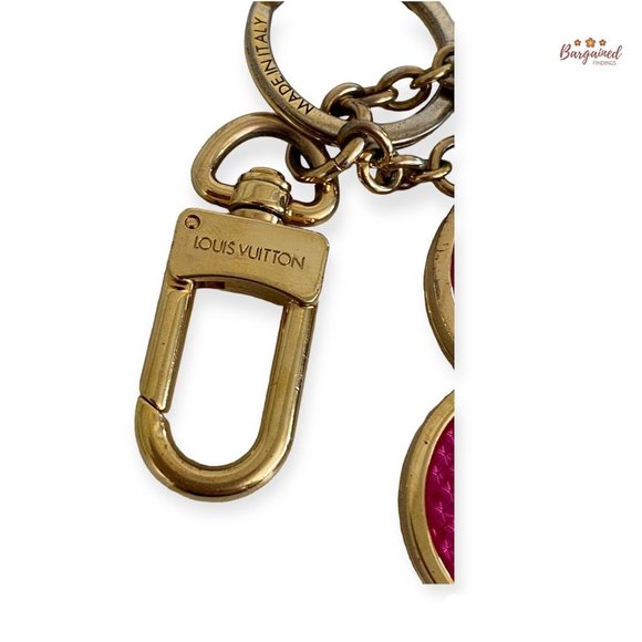 Authentic LOUIS VUITTON Pink/Red Resin Flower & V Key Holder & Bag Charm M67386 - Picture 10 of 11